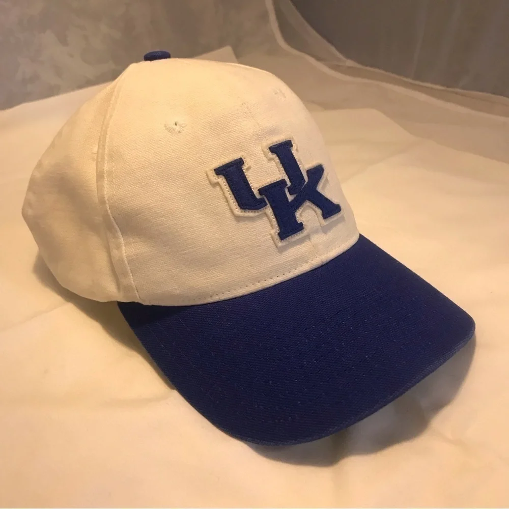 Nike University of Kentucky Adjustable Ball Cap